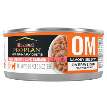 A can of Purina Pro Plan Veterinary Diets OM Overweight Management Savory Selects Salmon wet cat food.