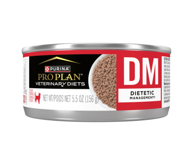 A can of Purina Pro Plan Veterinary Diets DM Diabetic Management paté wet cat food.